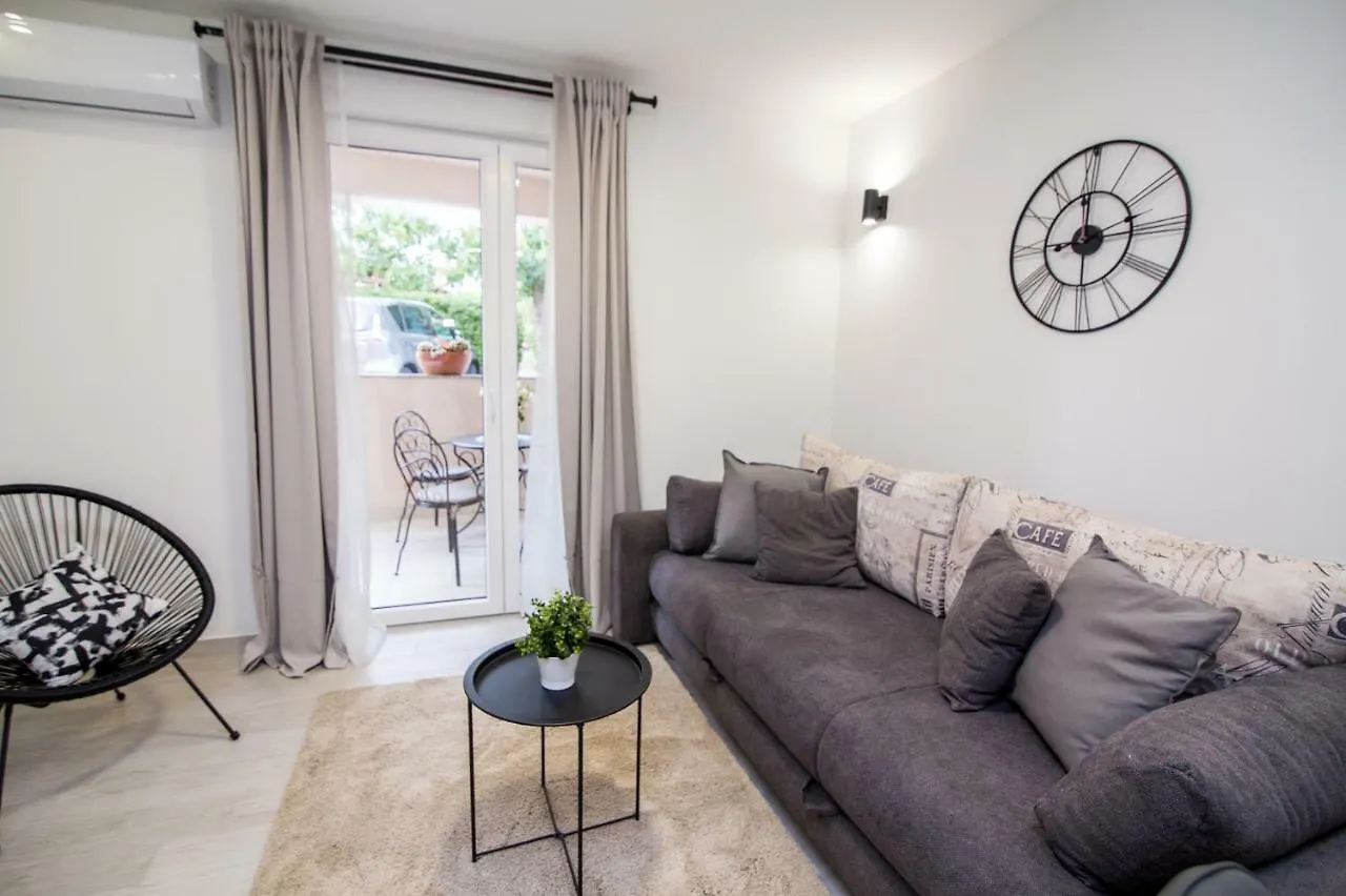 Fk Apartments Pakostane