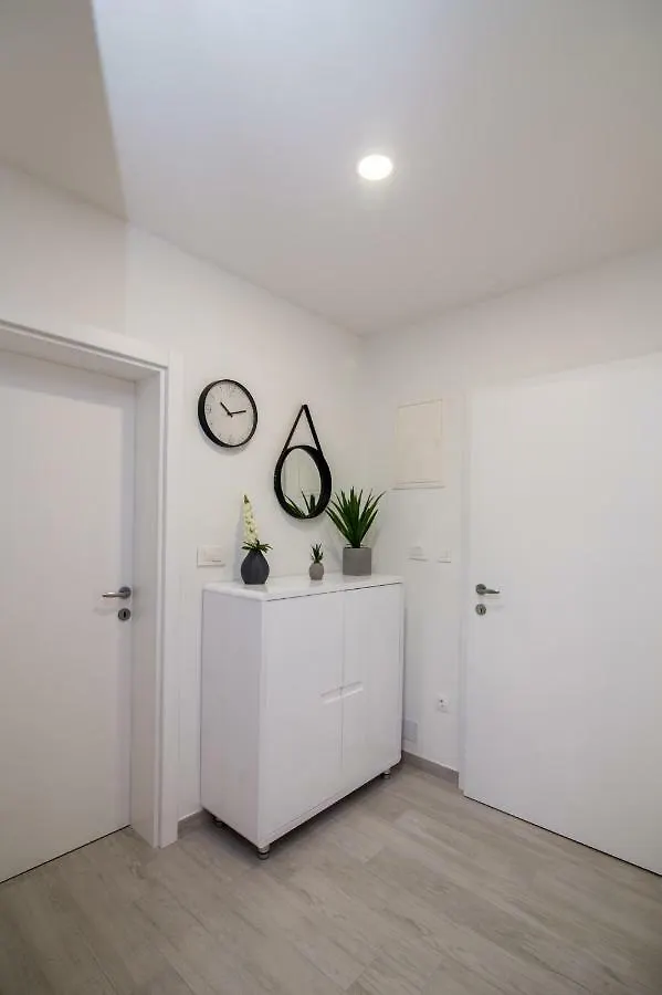 Fk Apartments Pakostane