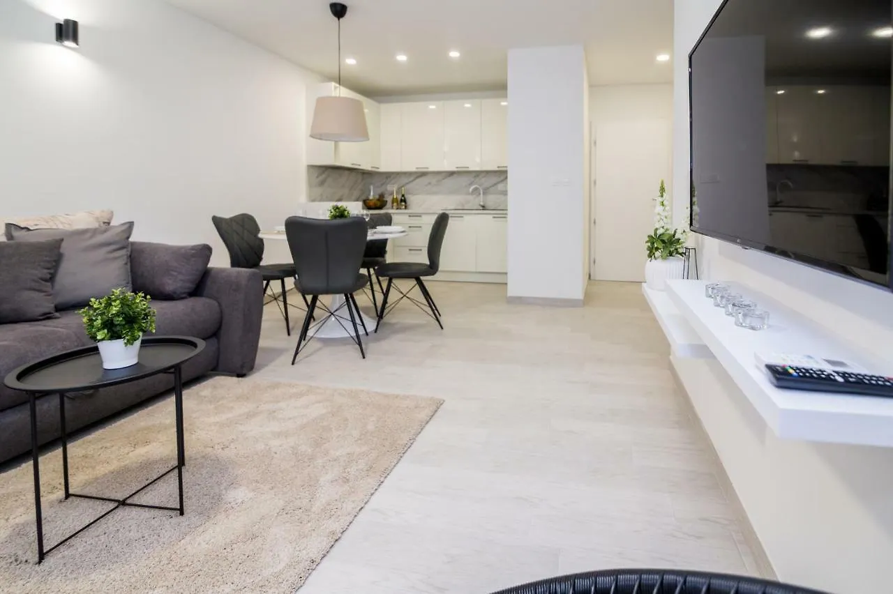 Fk Apartments Pakostane Croatia