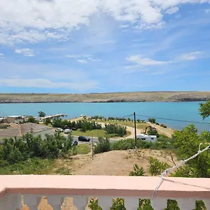 Apartment Zdenka, Dinjiška